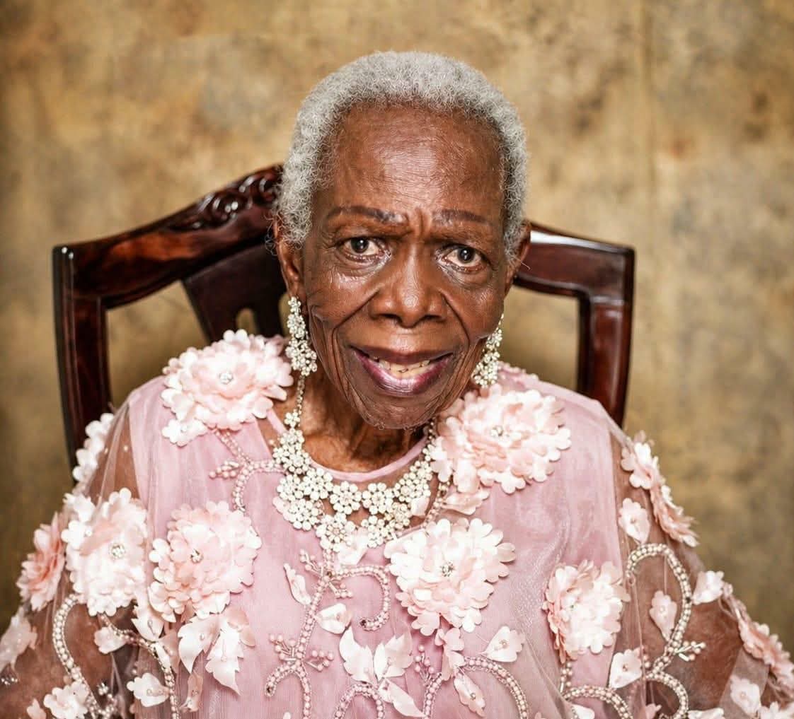 Ighrakpata Commiserates with Arenyeka Family Over Passing of Matriarch at 91